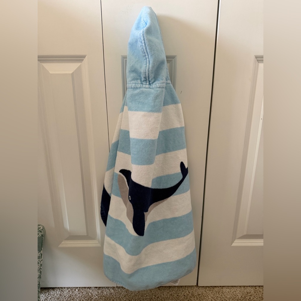 Pottery Barn Whale Hooded Towel - Picture 2 of 3